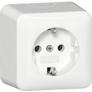 Gira 444014 Opbouw Wandcontactdoos met randaarde 16 A 250 V~ met montageplaat Zuiver wit