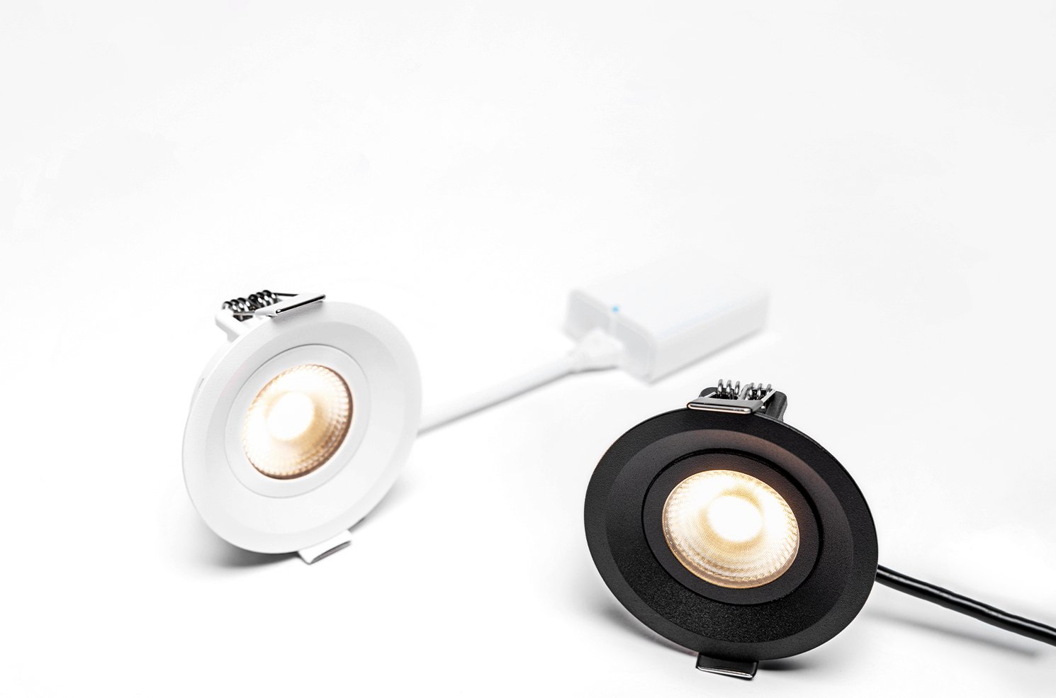 Plejd armaturen met Tunable White en ingebouwde dimmer, bediend via de Plejd app